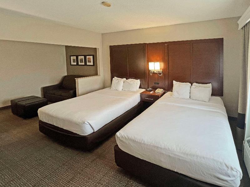 Comfort Suites Peoria Sports Complex image