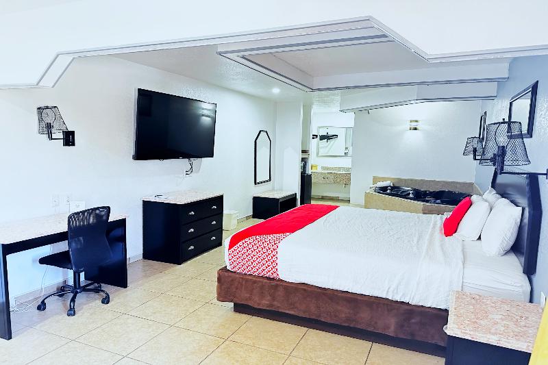 Three Rivers Executive Inn & Suites By OYO image