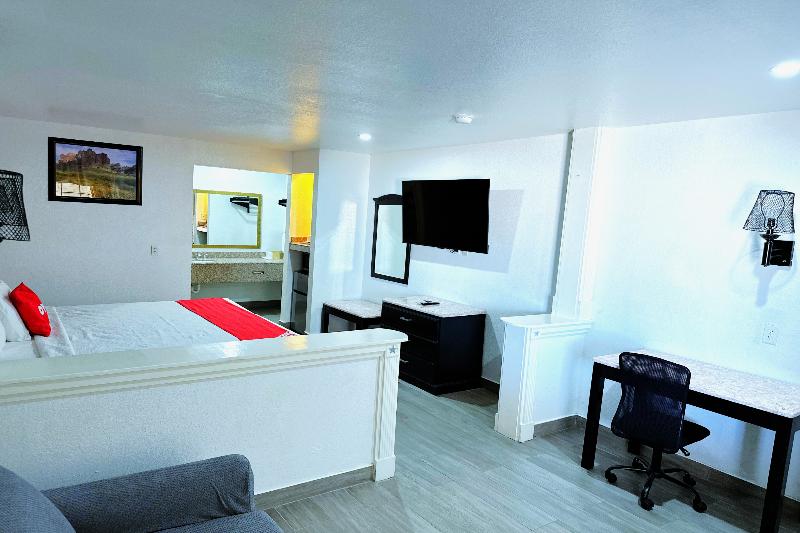Three Rivers Executive Inn & Suites By OYO image