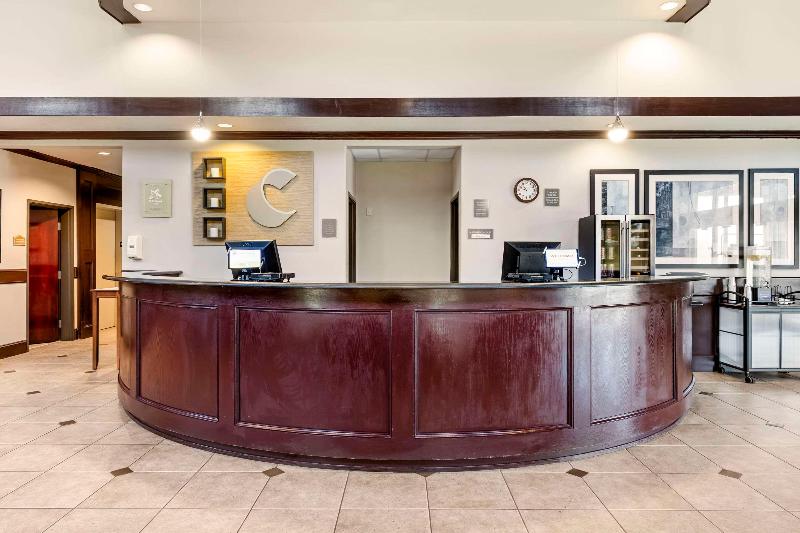 Comfort Suites Palestine Area image