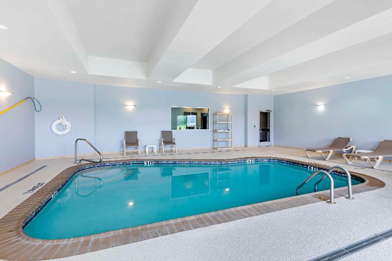 Comfort Suites Palestine Area image