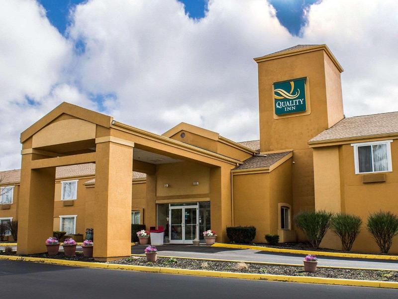 Quality Inn Brunswick Cleveland South image