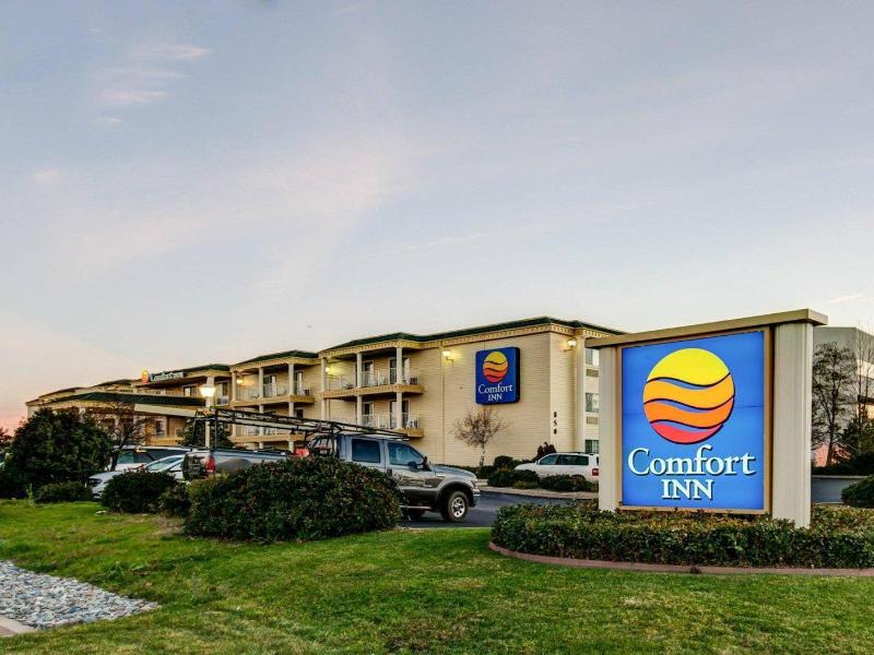 Comfort Inn Redding near I-5 — general view