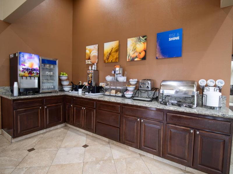 Comfort Inn & Suites Colton image