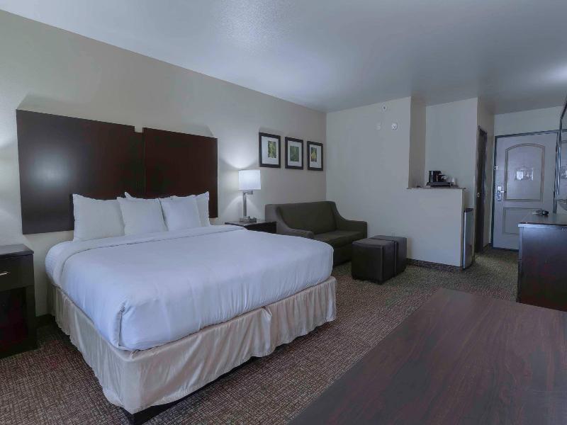 Comfort Inn & Suites Colton image