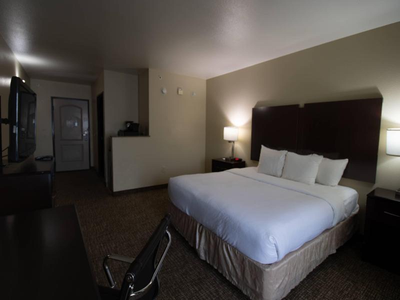 Comfort Inn & Suites Colton image