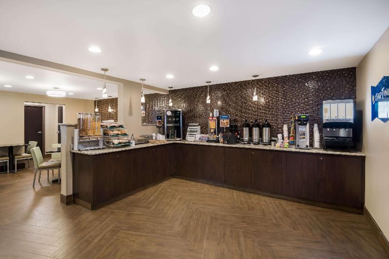 Quality Inn & Suites Downtown image