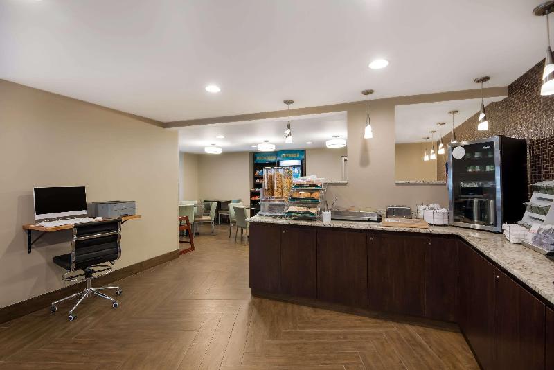 Quality Inn & Suites Downtown image