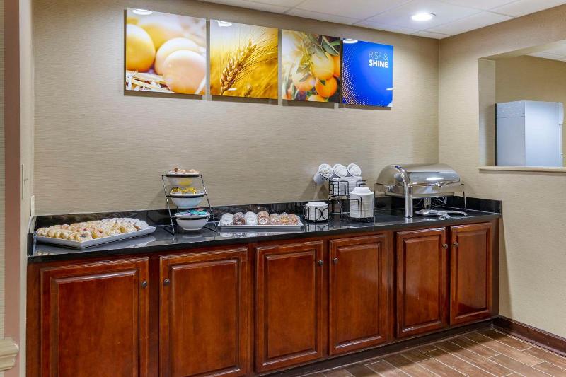 Comfort Inn Greensboro image