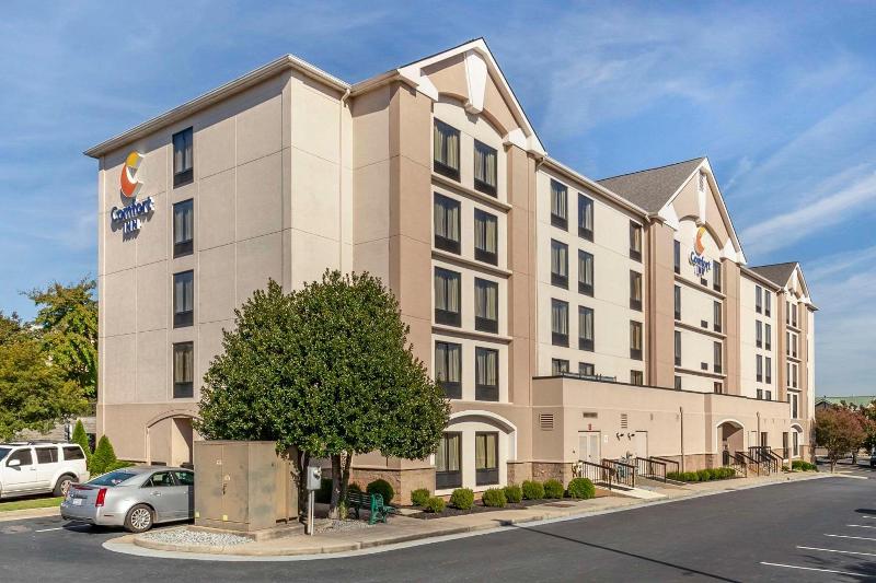 Comfort Inn Greensboro image