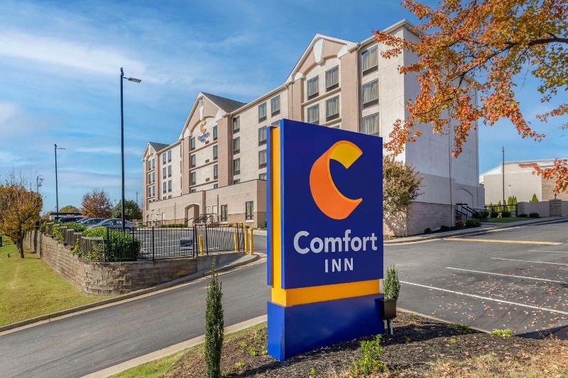 Comfort Inn Greensboro image