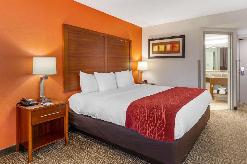 Comfort Inn Greensboro image