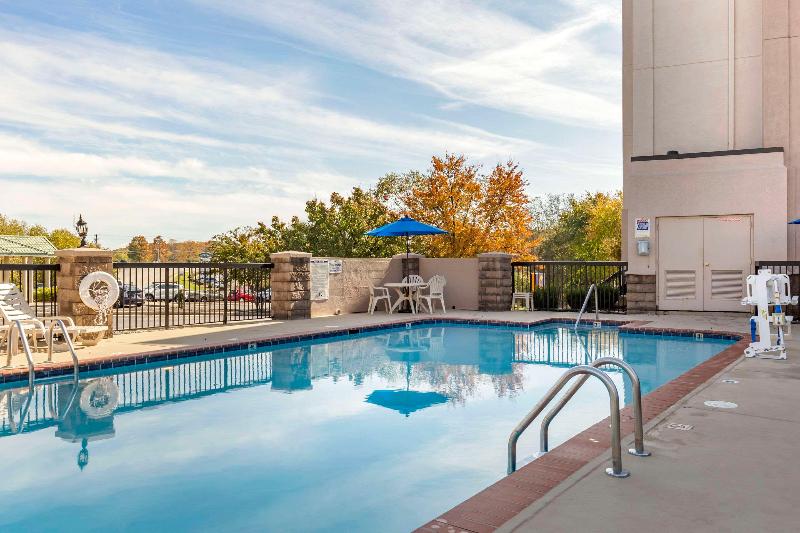 Comfort Inn Greensboro image