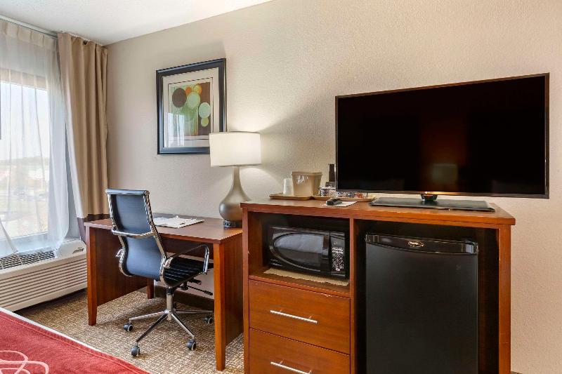Comfort Inn Greensboro image