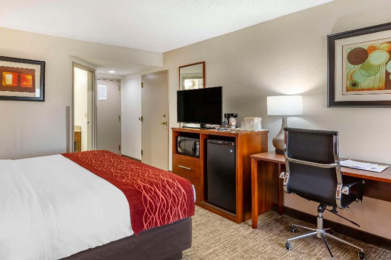Comfort Inn Greensboro image