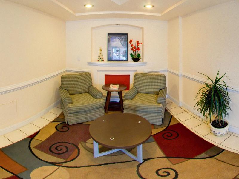 Key West Inn Newport News image