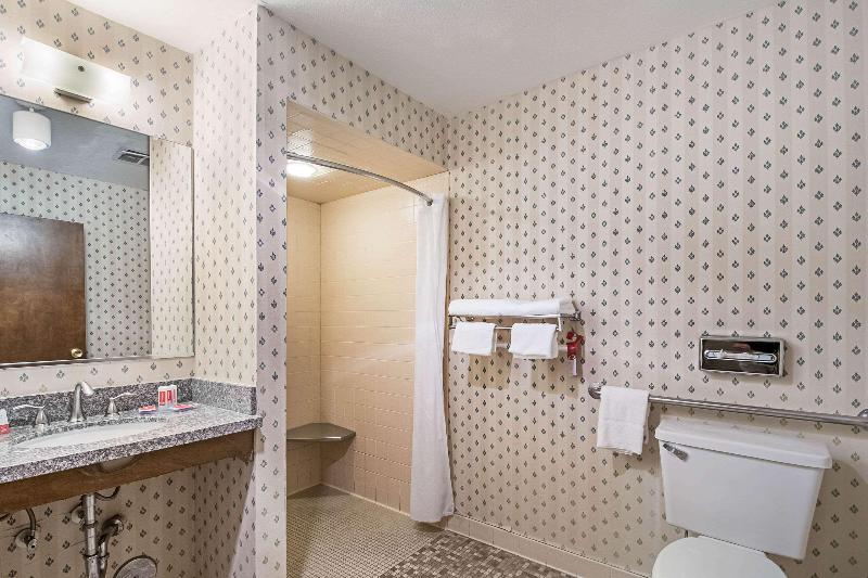 Sutter Inn