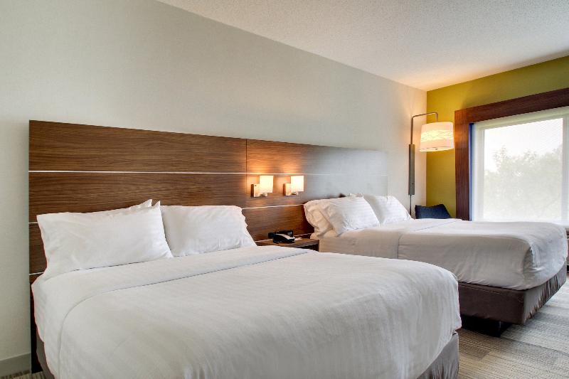 Holiday Inn Express & Suites Aurora- Napervillle image