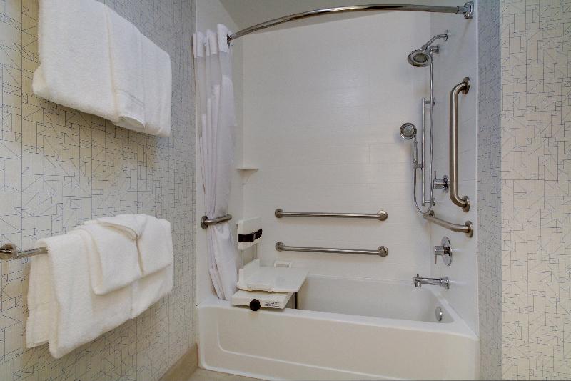 Holiday Inn Express & Suites Aurora- Napervillle image