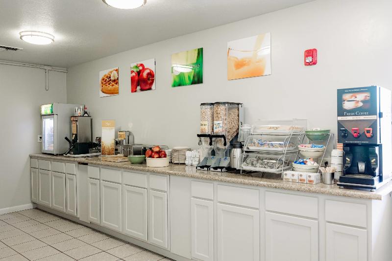 Quality Inn & Suites Lathrop image