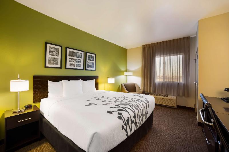 Sleep Inn & Suites Colby Area image