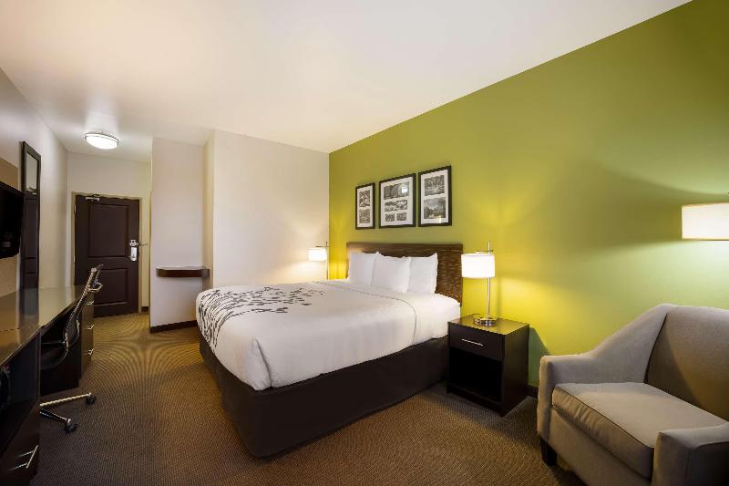 Sleep Inn & Suites Colby Area image