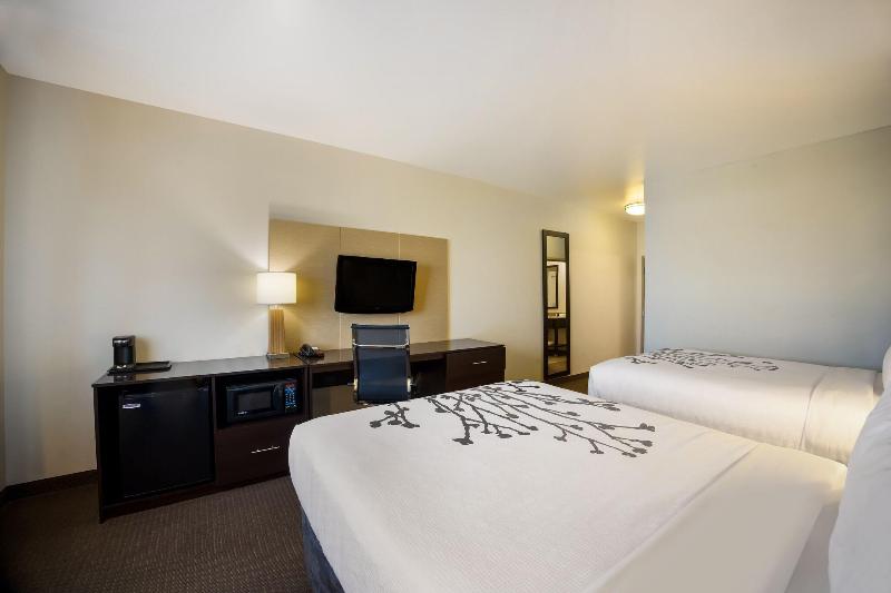 Sleep Inn & Suites Colby Area image