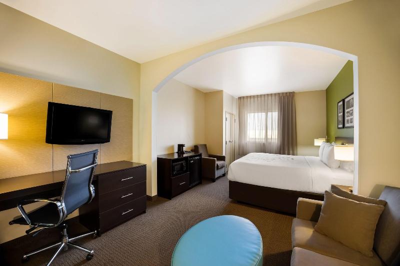 Sleep Inn & Suites Colby Area image