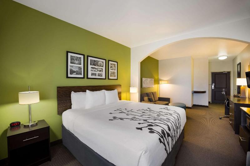 Sleep Inn & Suites Colby Area image