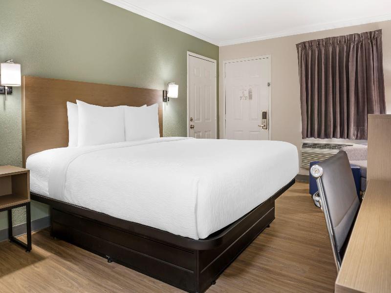 DOUBLE KING BED NON SMOKING — photo 7