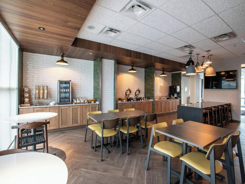 Fairfield Inn & Suites by Marriott Newport image