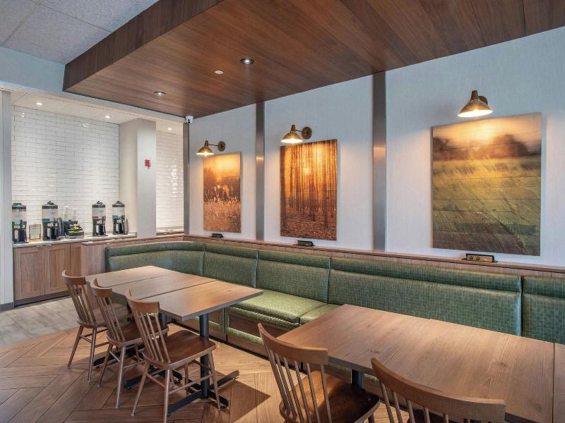 Fairfield Inn & Suites by Marriott Newport image