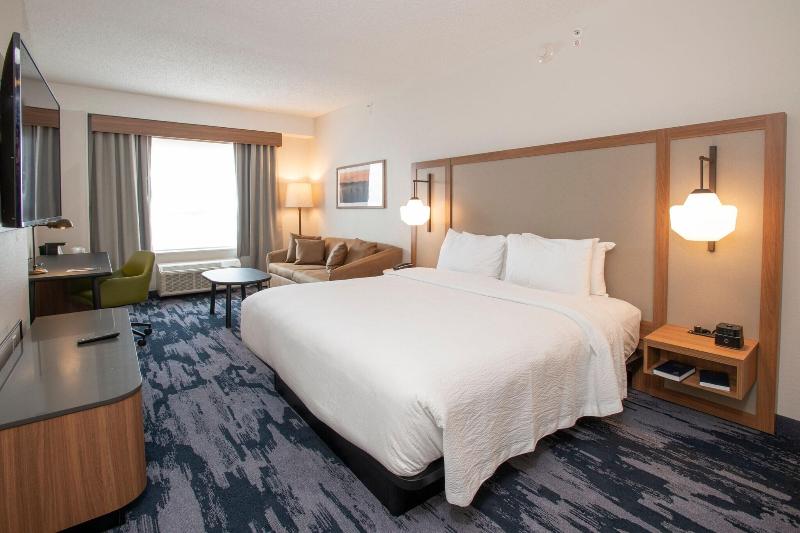 Fairfield Inn & Suites by Marriott Newport image