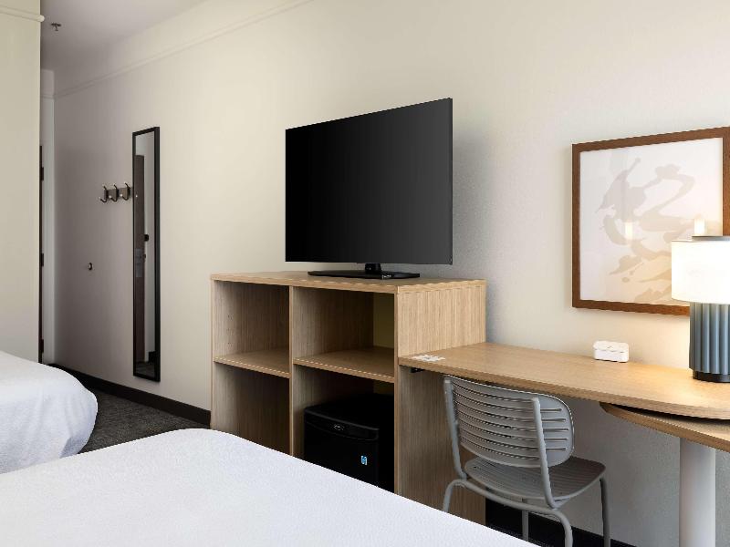 Spark by Hilton Savannah Airport image