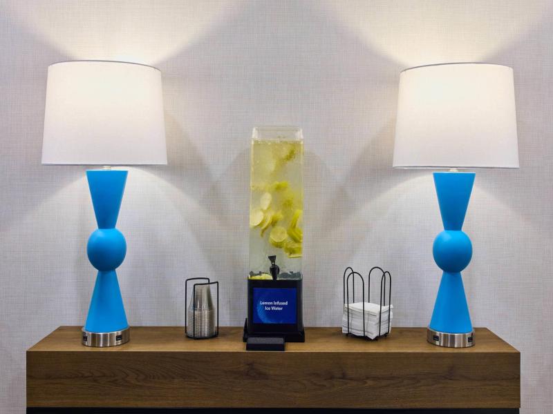 Comfort Suites Springfield RiverBend Medical image