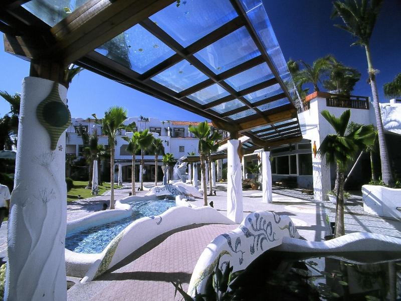 Shangrila Boutique image