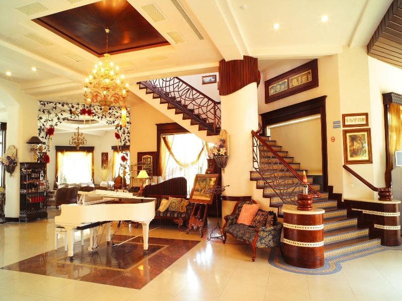 Shangrila Boutique image