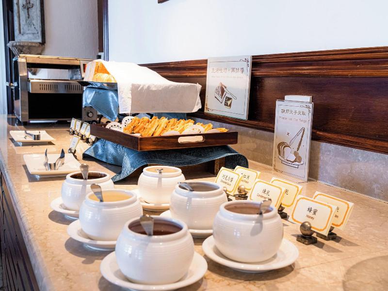 Shangrila Boutique image