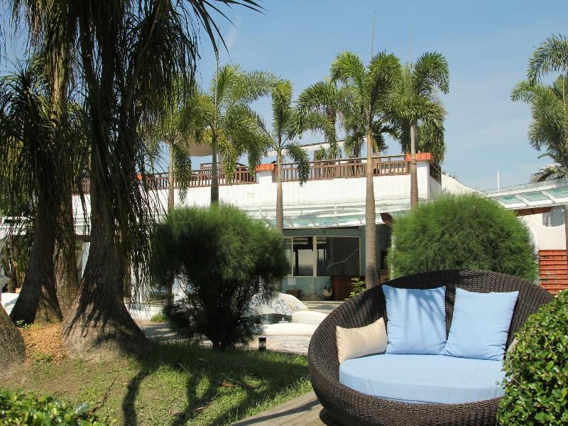 Shangrila Boutique image