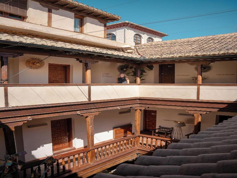 Gar Anat Hotel Boutique image