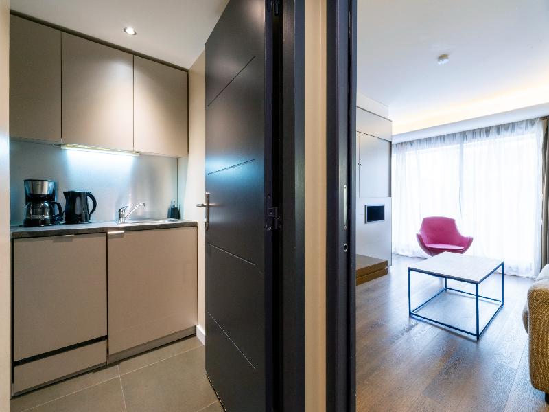 Appart Hotel Clement Ader image