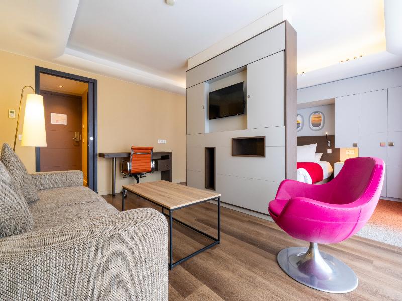 Appart Hotel Clement Ader image