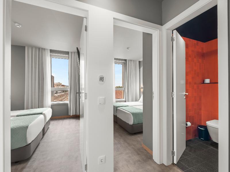 Basic Hotel Braga by Axis image