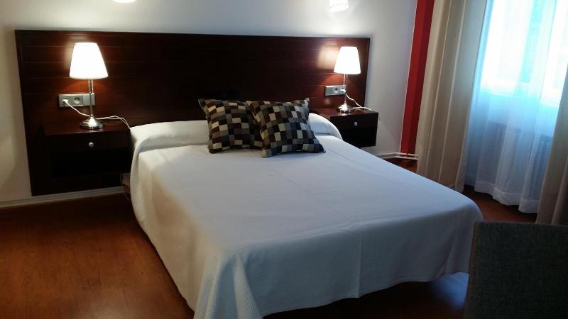 Hotel La Isla image