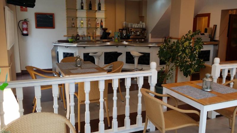 Hotel La Isla image