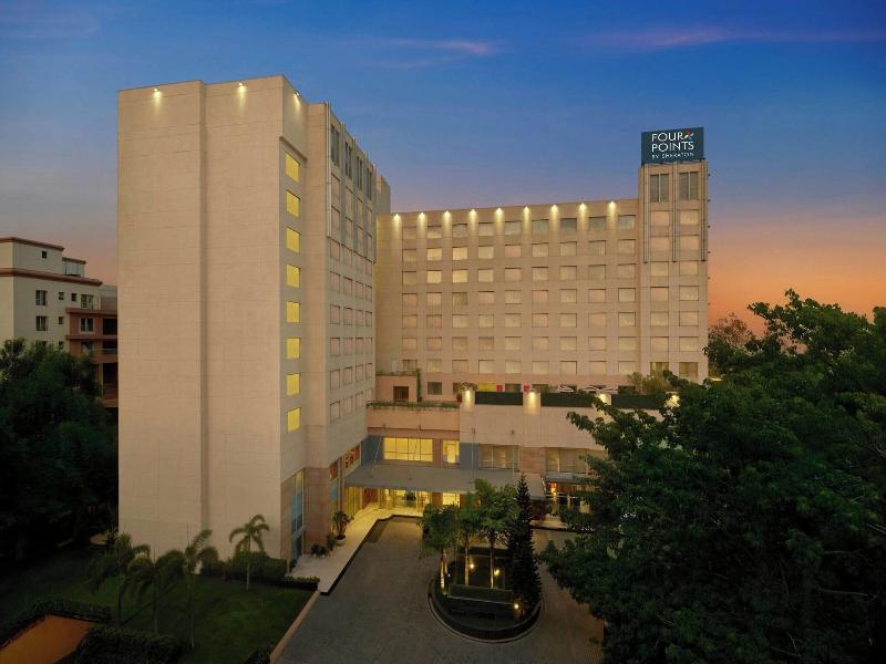 Four Points By Sheraton Hotel and Serviced Apt image