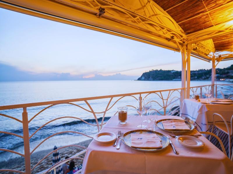 Hotel Ipomea Club image