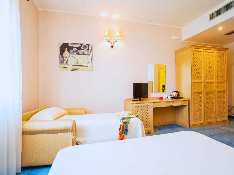 Hotel Ipomea Club image