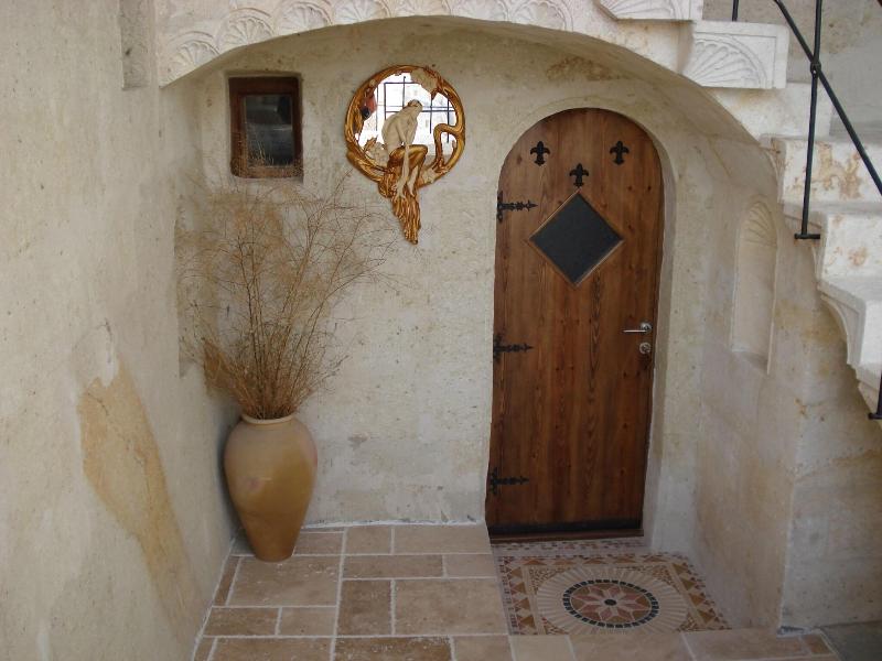 Perimasali Cave Hotel
