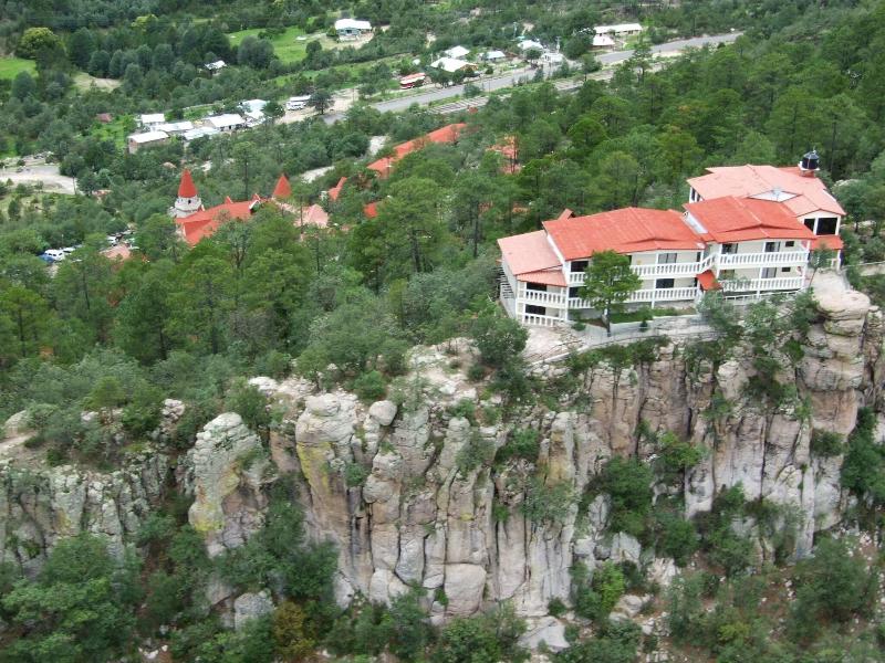 Hotel Misión Barrancas del Cobre image